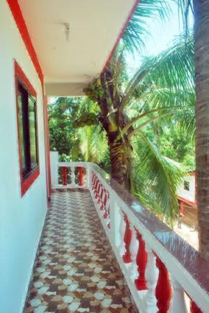 Calangute Beach Side Hotel מראה חיצוני תמונה
